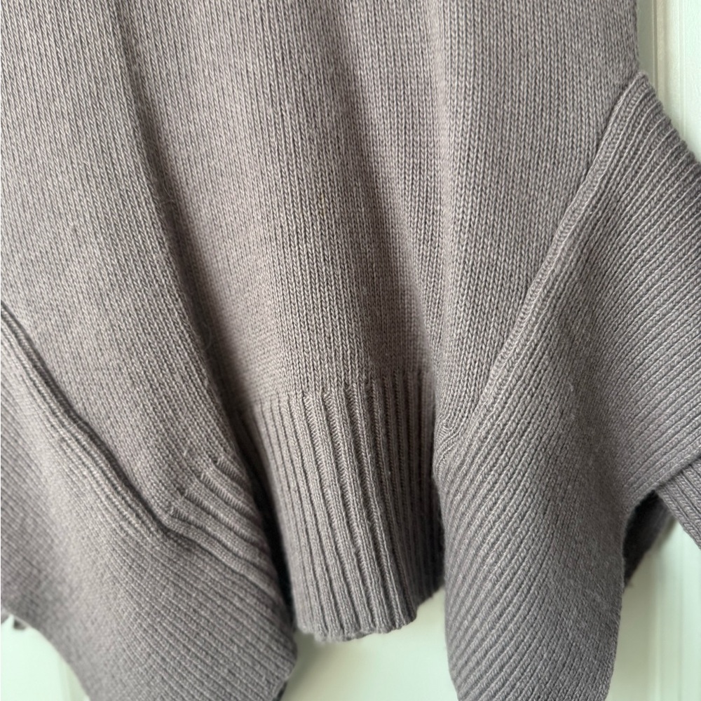 BCBGMaxAzria Lavender Peplum Knit Top - Picture 4 of 5